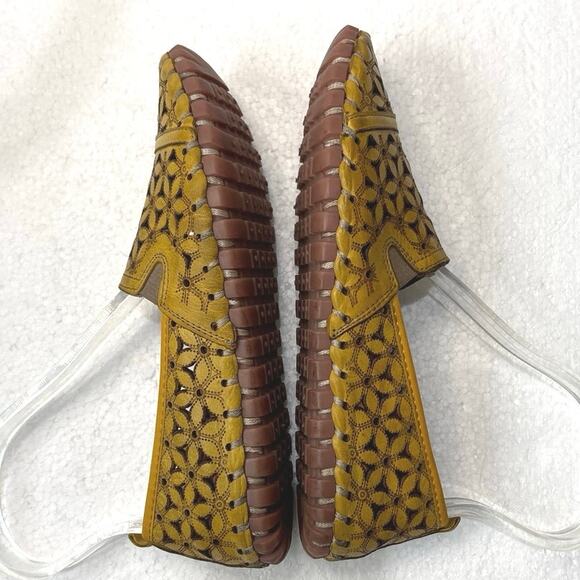 Spring Step Flowerflow Loafer Women’s 38(7.5-8)Yellow Leather Flats Slip-On Shoe - Picture 6 of 10